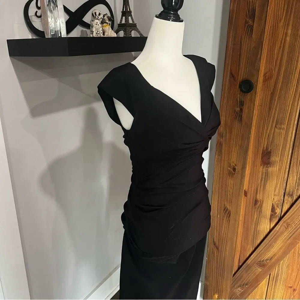 Le Chateau Beautiful Black Dress - Picture 5 of 12
